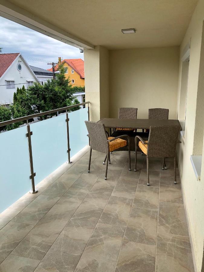 Janos Apartman بالاتونفوريد المظهر الخارجي الصورة